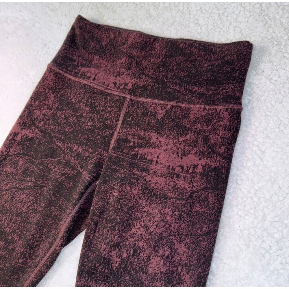 Athleta Elation Glades 7/8 Tight Leggings Maroon Black Size Small Gym Yoga Run